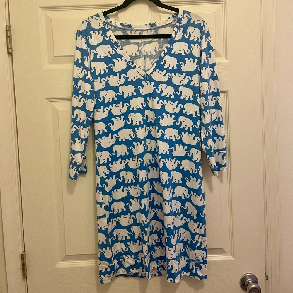 Lilly Pulitzer Blue and White Elephant Pattern Top